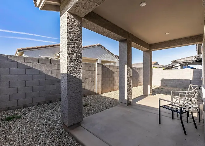 Holiday home Entire 3 Beds & 2 Bath In Arizona Surprise