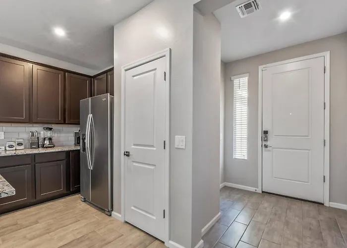 Holiday home Entire 3 Beds & 2 Bath In Arizona Surprise