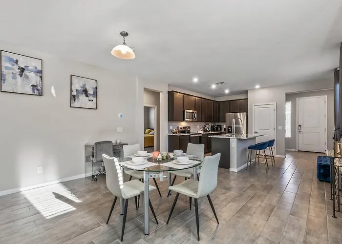 Entire 3 Beds & 2 Bath In Arizona Surprise
