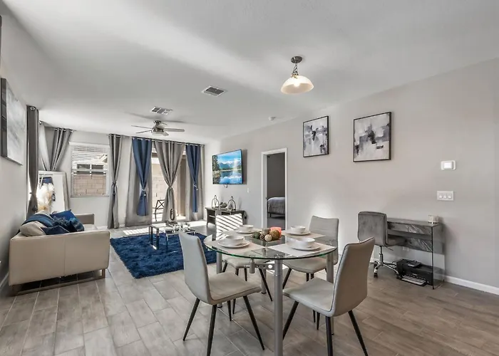 Entire 3 Beds & 2 Bath In Arizona Surprise